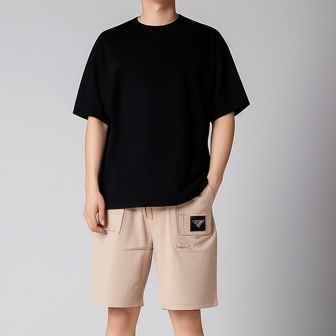 CLASSIC BLACK T-SHIRT