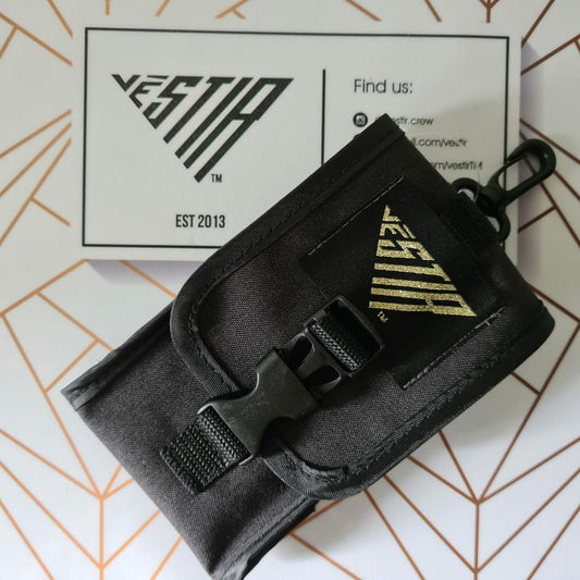 Multifunctional Smartphone Pouch